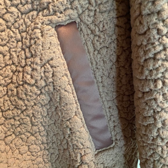 Abercrombie & Fitch mauve Sherpa jacket small - Picture 4 of 6